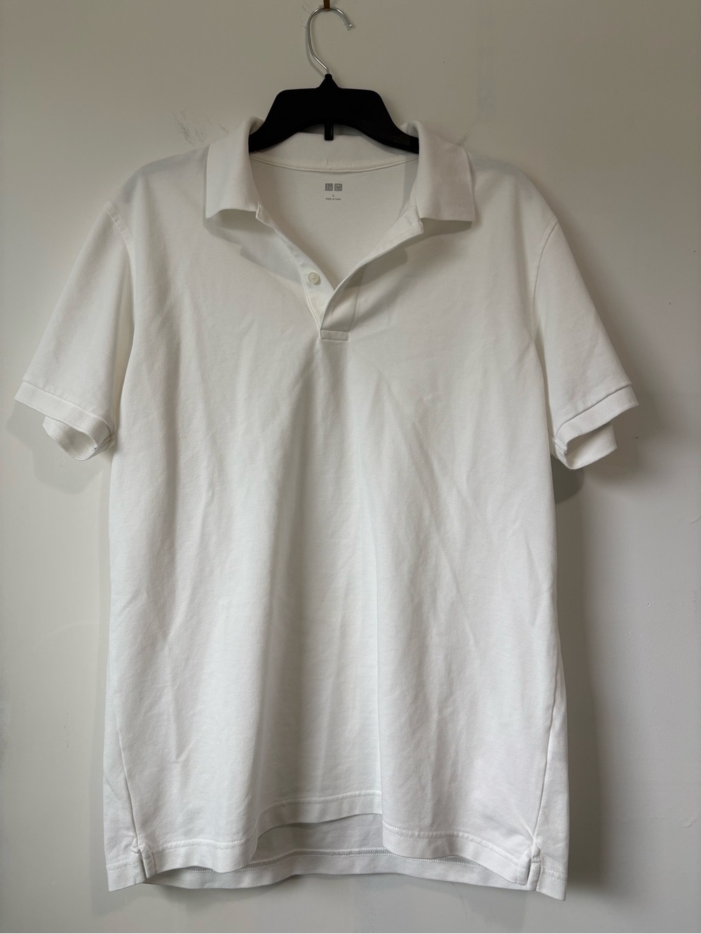 Uniqlo Men's White Short-Sleeve Polo